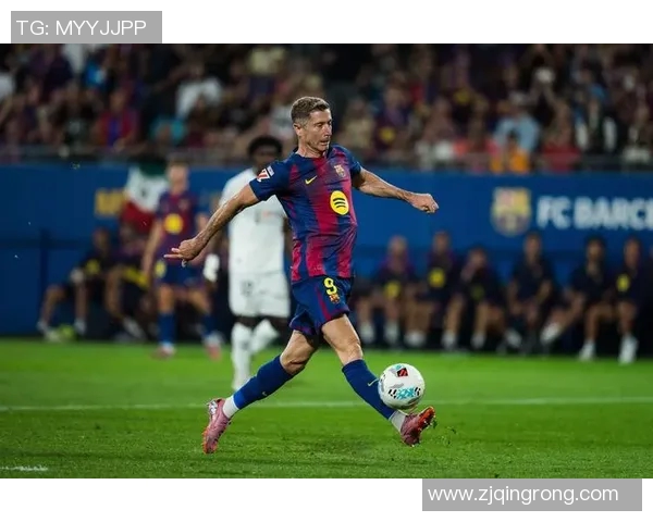 踢足球却因身材偏胖而成名的球星是谁你知道吗 踢足球却因身材偏胖而成名的球星是谁你知道吗